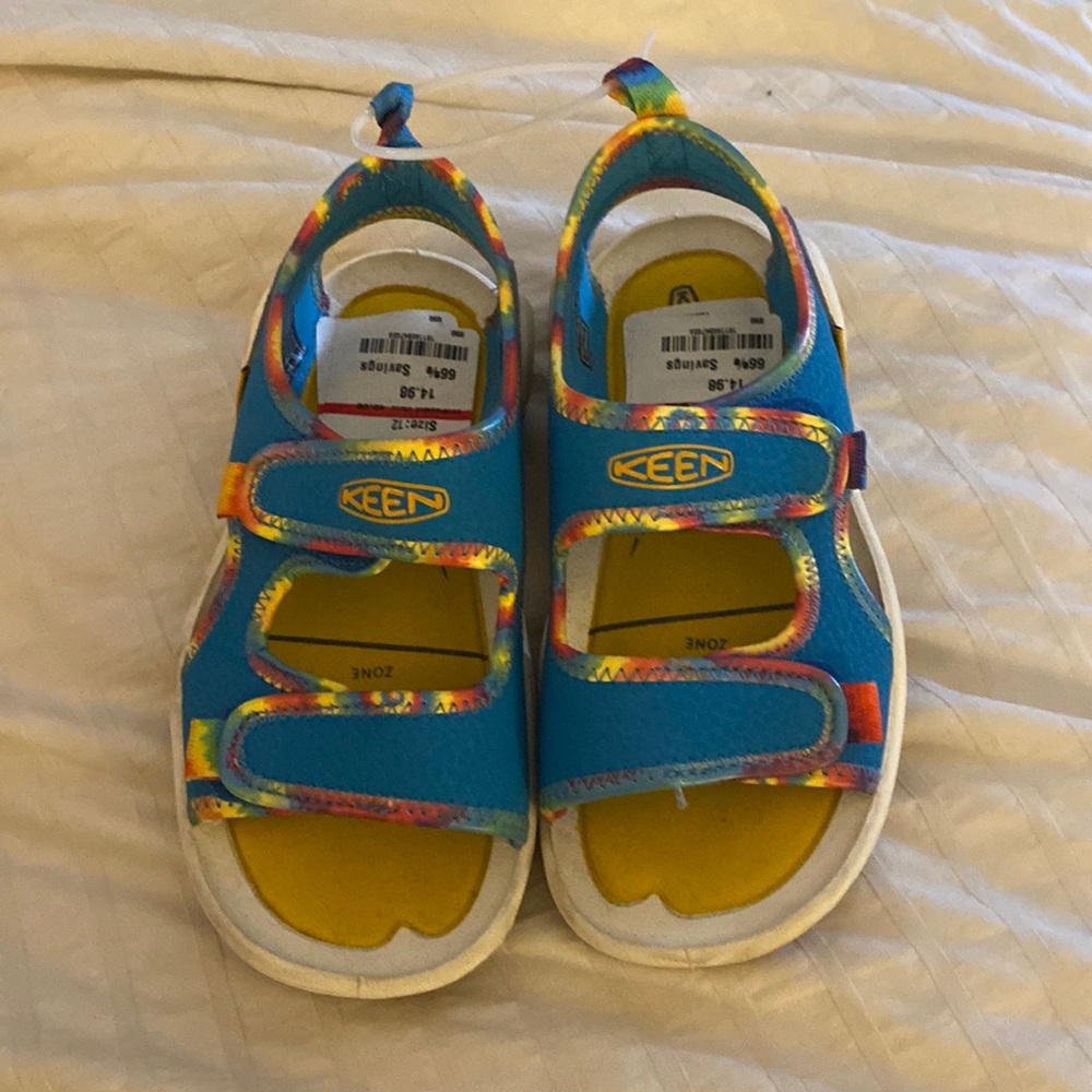 New keen sandals